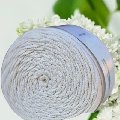 4 mm makramé - zsinórfonal - Krém –