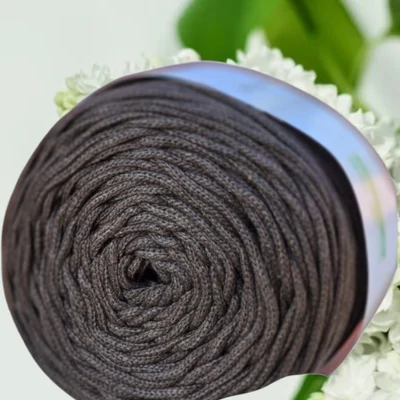 4 mm makramé - zsinórfonal - sötétbarna –